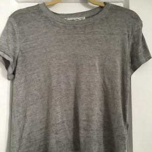 Abercrombie & Fitch Tops - Abercrombie and Fitch cropped tee shirt Abercrombie & Fitch Tops - Abercrombie and Fitch cropped tee shirt